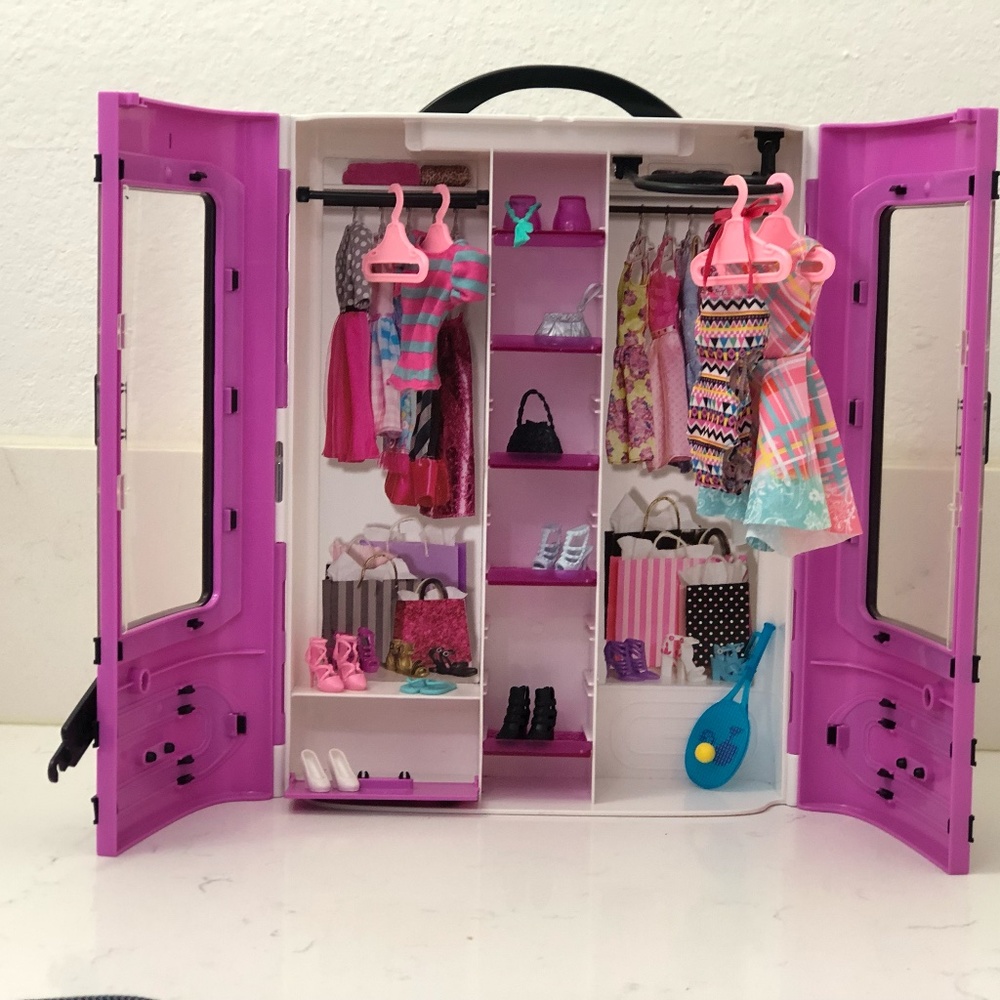 Barbie Fashionista Closet - Picture 3 of 7
